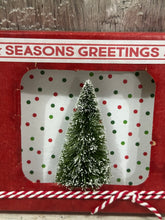 Load image into Gallery viewer, Small Box w/ Opening + Tree