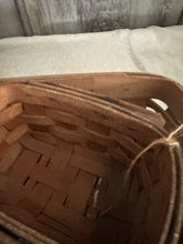 Load image into Gallery viewer, Set of 3 Longaberger Baskets
