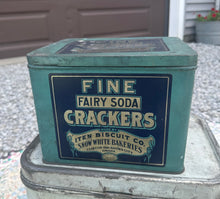 Load image into Gallery viewer, Snow White Bakeries Cracker Tin
