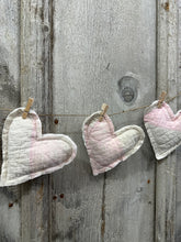 Load image into Gallery viewer, Set 4) Pink Quilt Heart Garland
