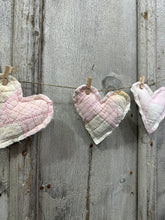 Load image into Gallery viewer, Set 6) Pink Quilt Heart Garland
