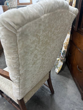 Load image into Gallery viewer, Cream Velvet Chair {LOCAL PICK UP ONLY}
