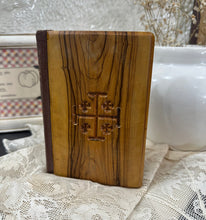 Load image into Gallery viewer, Wooden Cover 1941 New Testament
