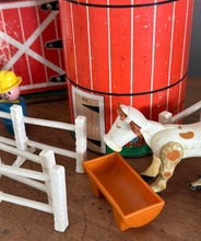 Load image into Gallery viewer, Fisher Price Family Farm, Silo, Animals
