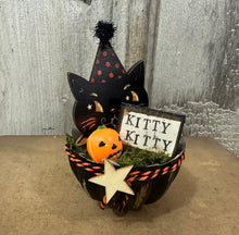 Load image into Gallery viewer, Kitty Kitty in Tart Tin
