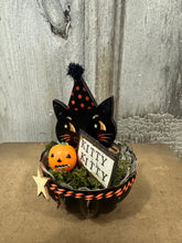 Load image into Gallery viewer, Kitty Kitty in Tart Tin
