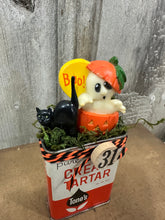 Load image into Gallery viewer, Ghost + Cat in Cream of Tartar tin
