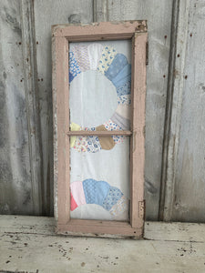 2-Pane Chippy Pink Window w/Quilt {LOCAL PICK UP ONLY}