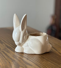 Load image into Gallery viewer, Little Bunny Planter
