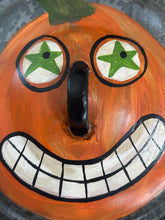 Load image into Gallery viewer, Jack O&#39;Lid 1: Green Star Eyes on Grey
