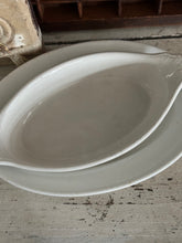 Load image into Gallery viewer, Set of 3 Restaurant Dishes

