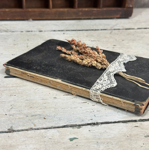 New Testament w/Broom Corn