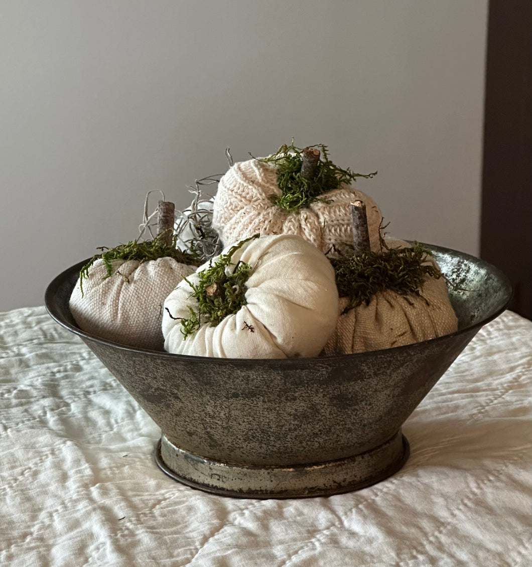 Pumpkin Set 1) Tarnished Strainer + 7 Littles
