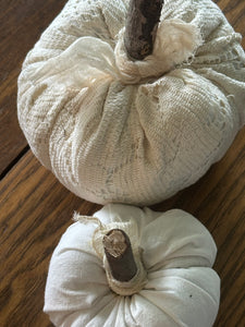 Pumpkin Set 5) Lace + White Fabric Set of 2