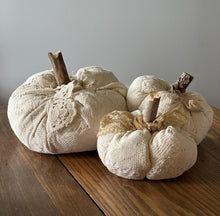 Load image into Gallery viewer, Pumpkin Set 6) Lace + Lace Trim Set of 3
