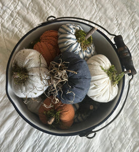 Pumpkin Set 8) Enamel Bucket w/9 Littles