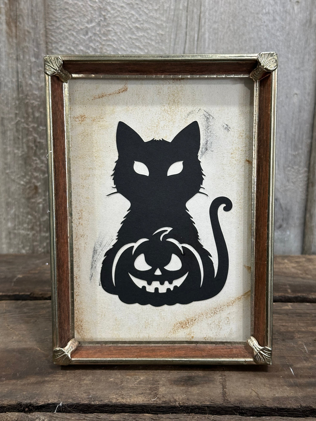 Kitty in Woodgrain Frame