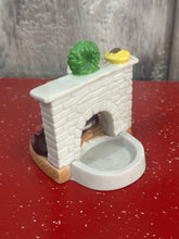 Load image into Gallery viewer, Santa by Fireplace t-light holder

