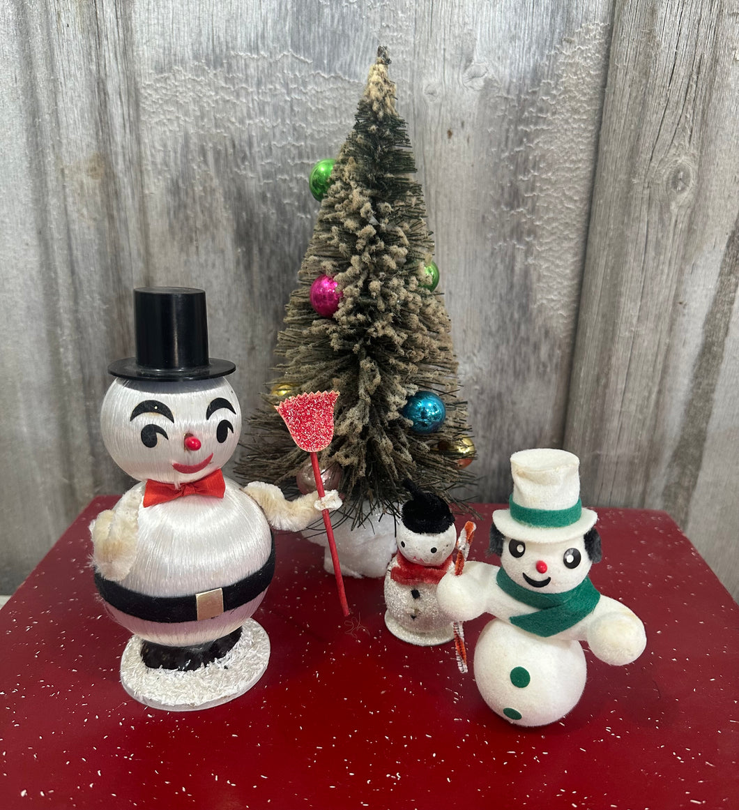 Snowmen + Bottle Brush Tree