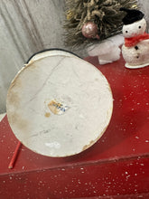 Load image into Gallery viewer, Snowmen + Bottle Brush Tree
