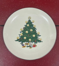 Load image into Gallery viewer, Christmas Tree Plate, Triomphe BRand
