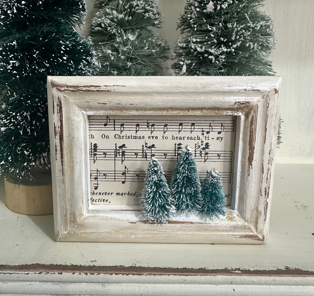 9} Mini Frame: On Christmas Eve to Hear
