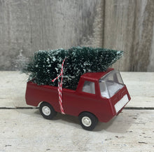 Load image into Gallery viewer, 7} Tonka Truck w/Tree
