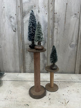 Load image into Gallery viewer, Large Spool 1
