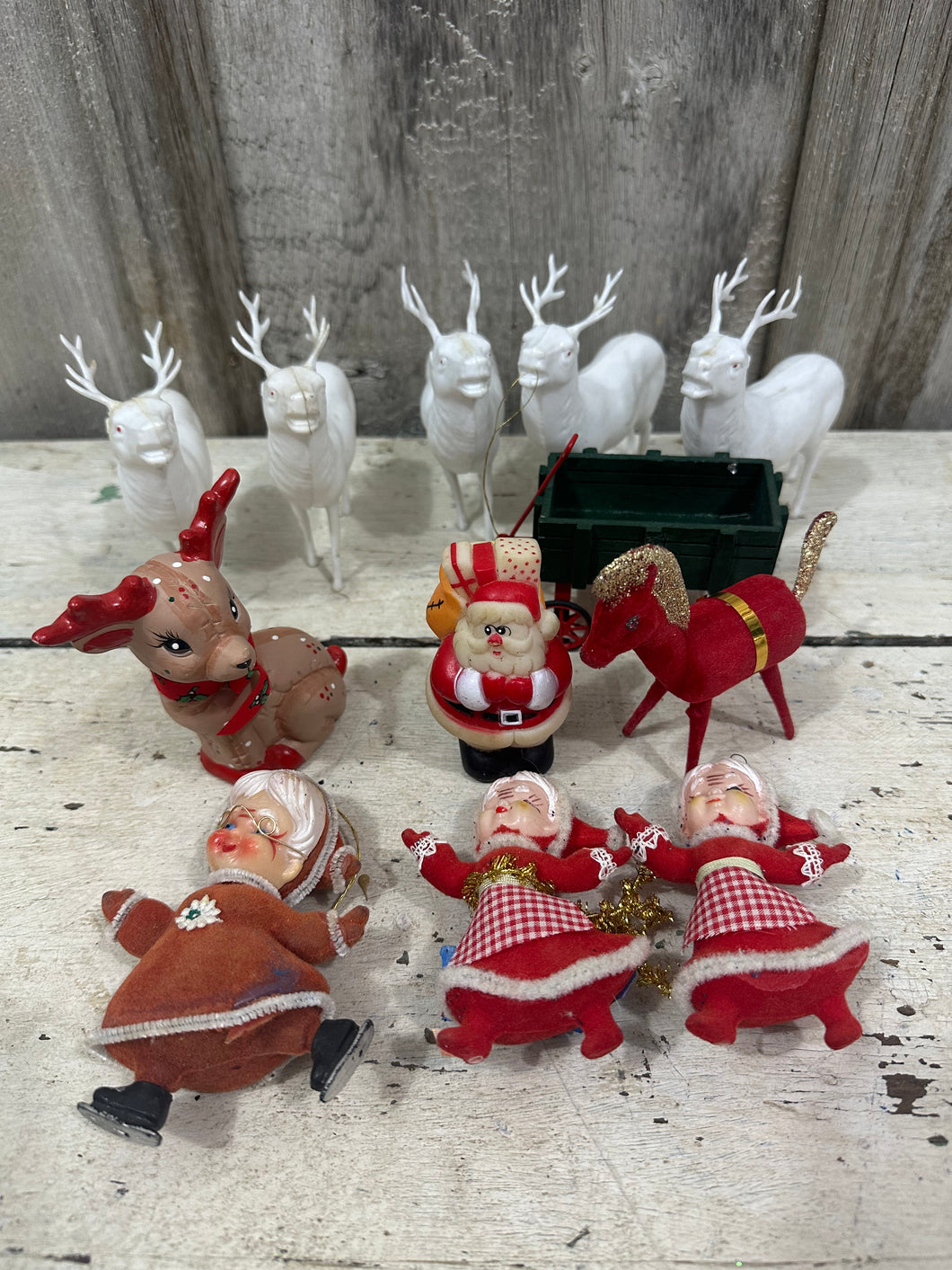 Christmas Assortment [12 Pieces]