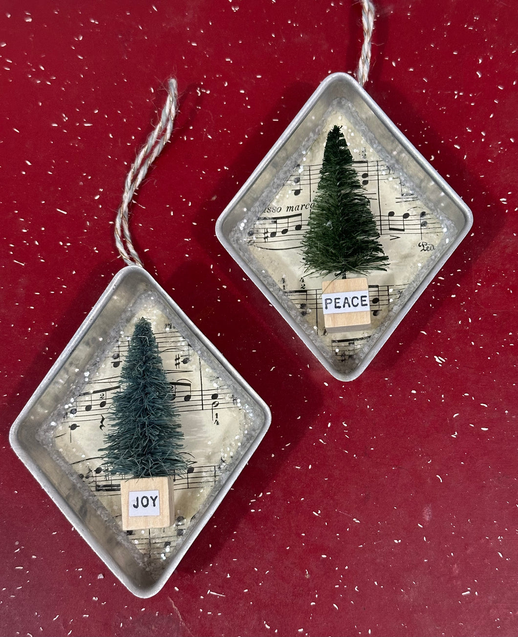 14) Diamond Molds w/Trees, Peace + Joy