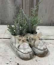 Load image into Gallery viewer, Baby Shoes w/Lace
