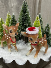 Load image into Gallery viewer, Bundt Pan w/Deer + Trees
