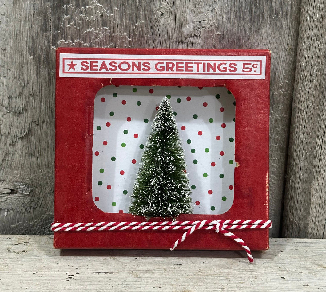 Small Box w/ Opening + Tree