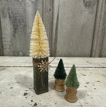 Load image into Gallery viewer, White Tree in Spark Plug Tin, Spools
