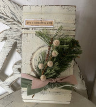 Load image into Gallery viewer, It&#39;s a Wonderful Life Vintage Trim Piece
